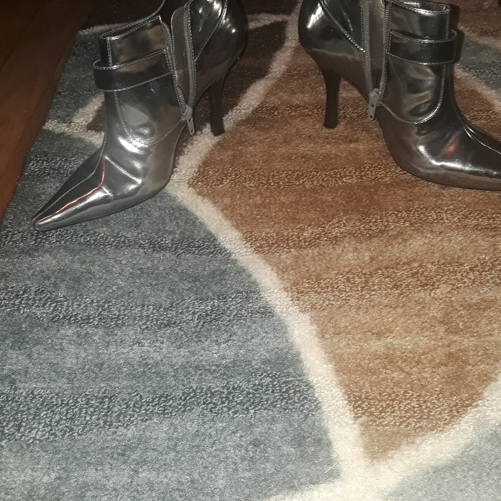 Booties shoes